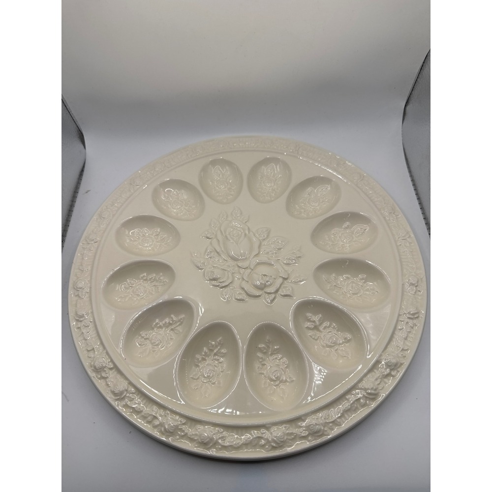 Royal Albert Old Country Roses English Buffet Deviled Egg Dish 15085-115 Cream